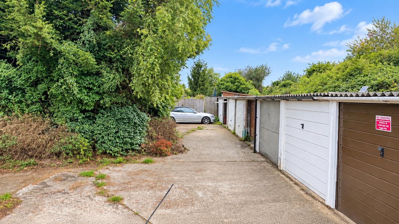 Stonehouse Drive, St. Leonards-On-Sea
